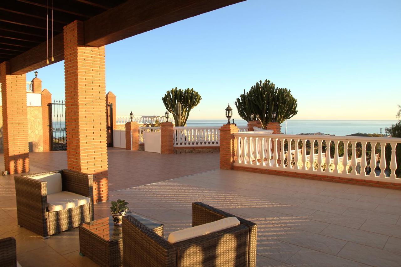 Villa El Palomar Azul With Pool And Sea View Benajarafe Dış mekan fotoğraf